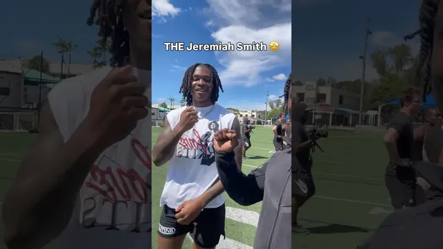 Valid interaction with the GOAT JJ SMITH 🫡 (via globalboy_ry/IG)