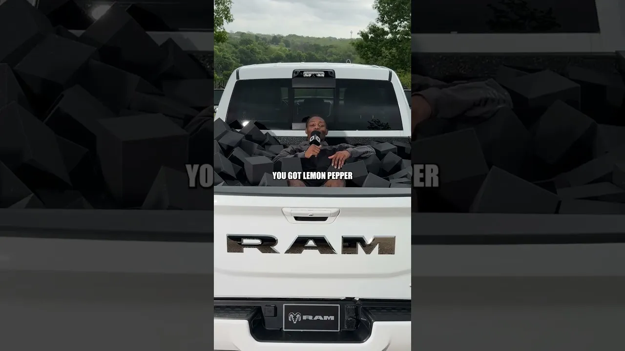 MMM I want some wings rn 🍗 @RamTrucks