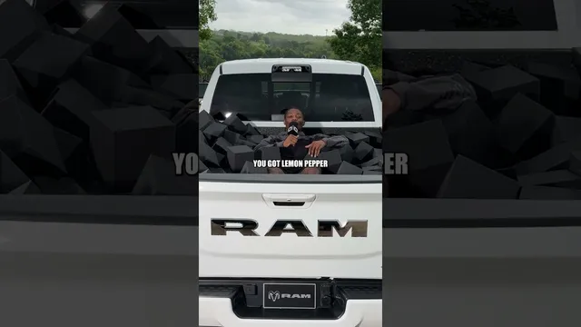 MMM I want some wings rn 🍗 @RamTrucks
