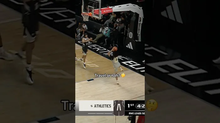 What y’all think? We live RIGHT NOW tap innn 🍿🍿