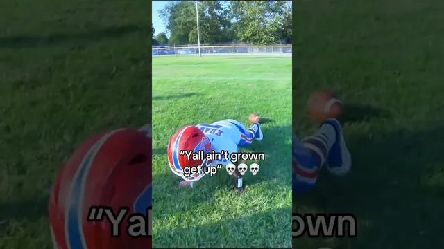 Shoutout ref for keeping lil bro in line 💀 (via trrulyadventurous/IG)