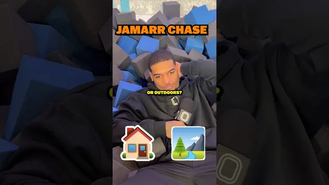 I hate being cold 😭 INDOOR STADIUM PLS @subwayofficial