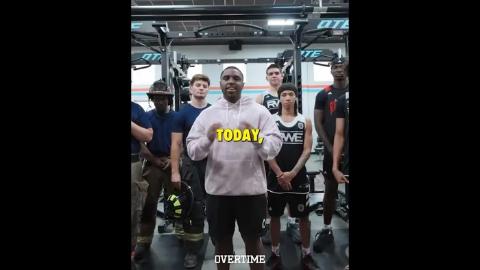 Full vid dropping at 5 EST on my page!! Need y’all to go crazy on it 🍿🍿