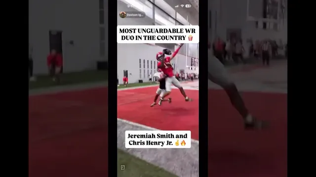 Jeremiah Smith & Chris Henry Jr. yesterday 🔥🔥🔥