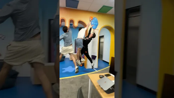 Lookin like prime Shaq at the rim 😭 @ShaqaliciousOfficial