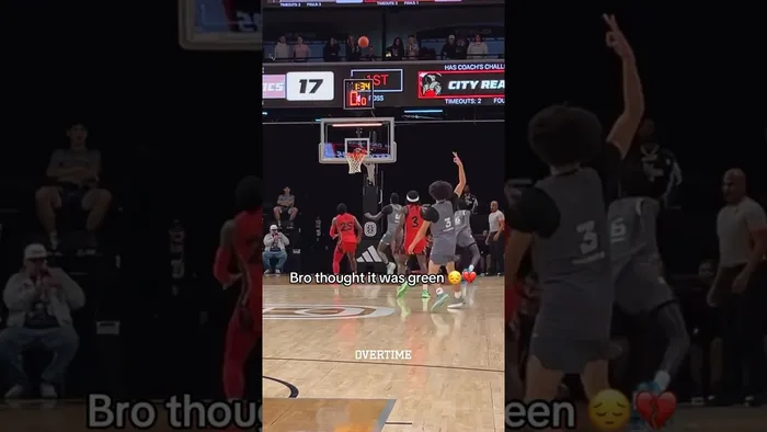 Cayden hooping rn but this one 🤣🤣 we streaming RIGHT NOW join the live!!