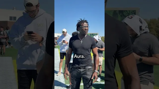 Michael Irvin just pulled up 👀 join the livestream now!!