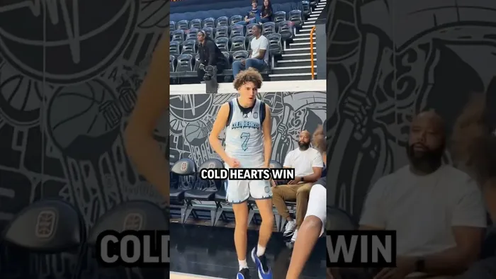 Live on YouTube today 7 EST 🍿🍿